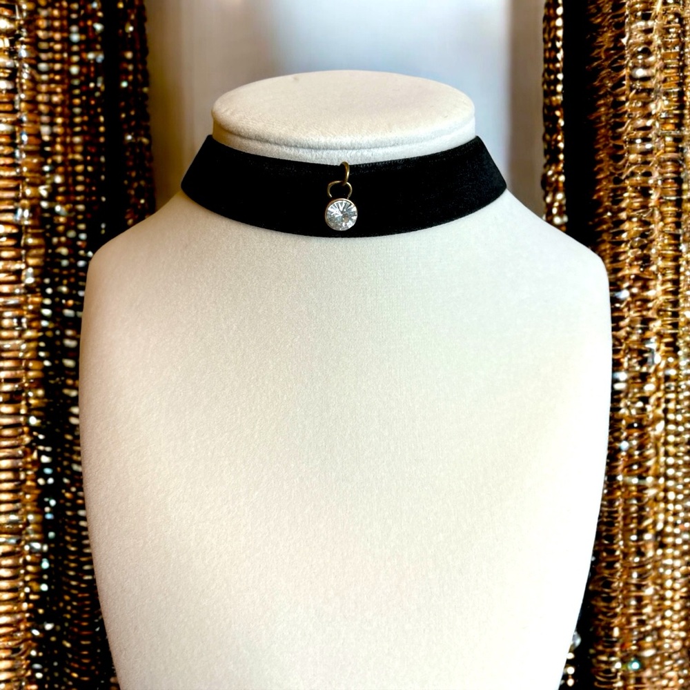 Black Velvet Choker With Gold Tone Rhinestone Embellishment & Charm. 3/4” 14”L